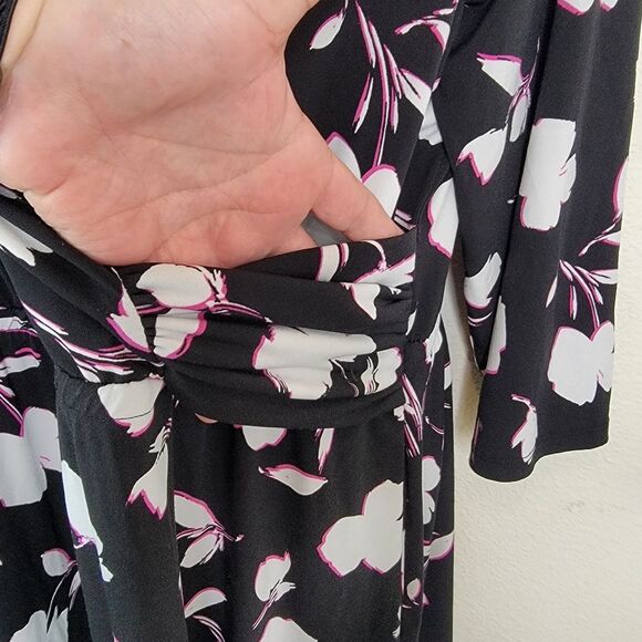 Lane Bryant Black Crossover Floral Fit & Flare Dress Sz 18/20 - Picture 5 of 9